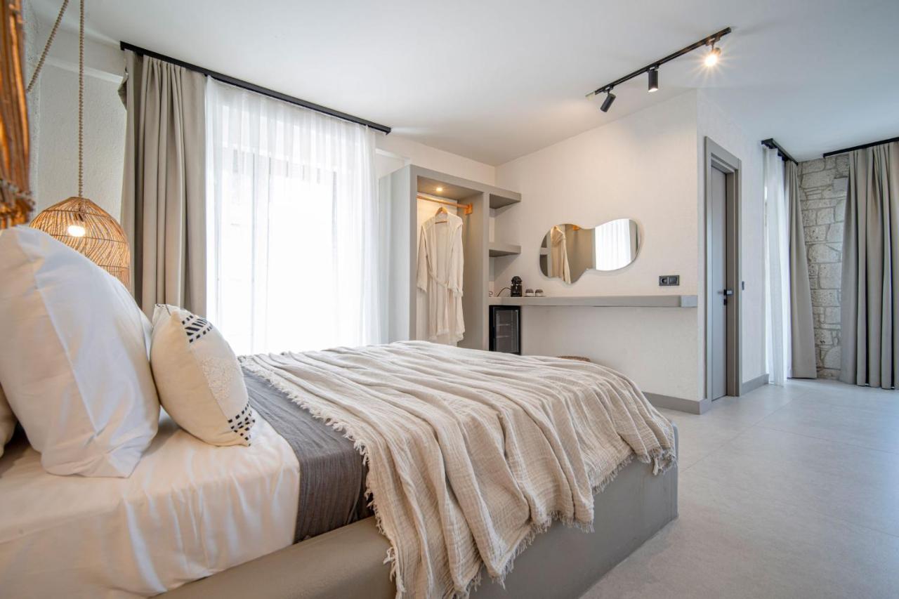 Derin Alacati (Adults Only) Bagian luar foto