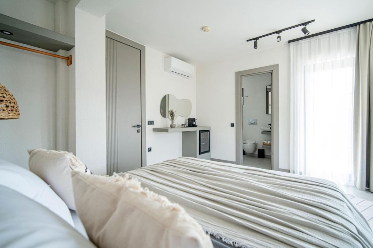 Derin Alacati (Adults Only) Bagian luar foto